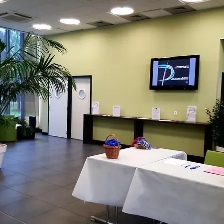 מלון דירות Centre Berthelot 4*