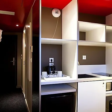 Centre Berthelot Apartahotel Lyon