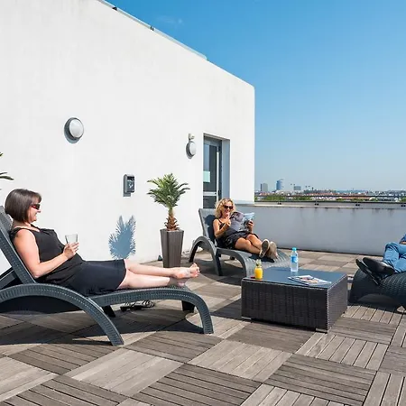 Résidence ôtelia Affaires&bien-être Aparthotel 2*