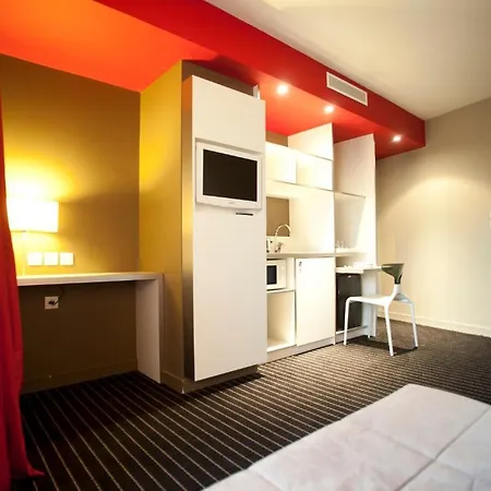 Centre Berthelot 4*