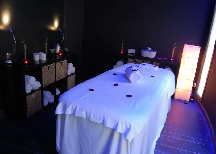 Centre Berthelot Aparthotel 4*