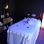 Centre Berthelot Aparthotel 4*