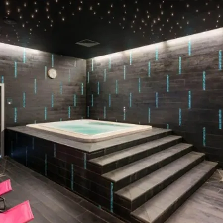 Centre Berthelot 公寓式酒店