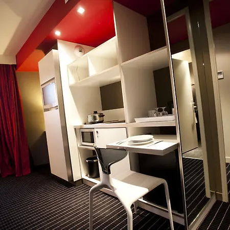 Centre Berthelot 公寓式酒店 4*