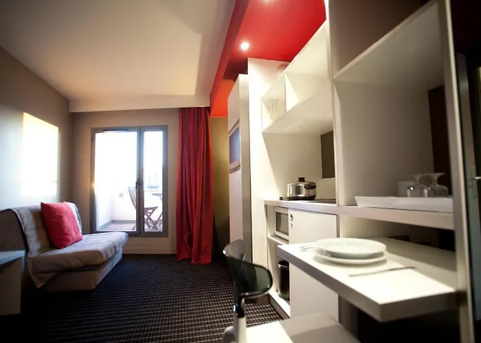 Centre Berthelot Hotel apartamentowy Lyon