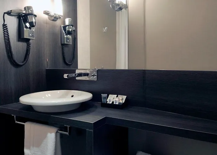 Centre Berthelot Hotel apartamentowy Lyon